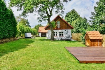 Chalupa bazn a wellness - hrad Zvkov - Psek