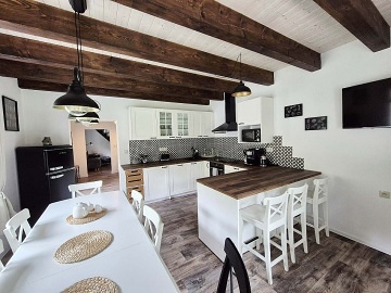 Chalupa bazn a wellness - hrad Zvkov - Psek