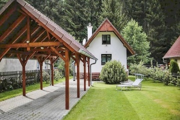 Chata s baz�nem - Ro�mberk - p�ehrada Lipno