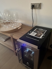 Chata a koupac sud s vhledem - Hostnsk vrchy