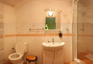 Apartmánová chalupa s bazénem - CHKO Broumovsko