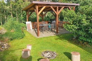 Chalupa s baznem jin echy - Tborsko