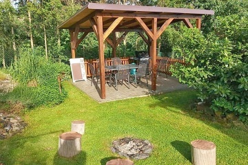 Chalupa s baznem jin echy - Tborsko