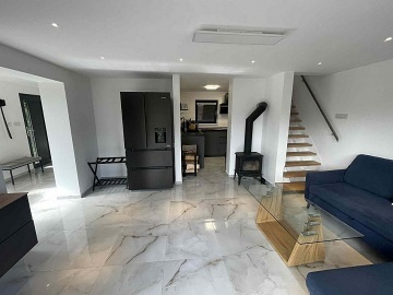 Chata a koupac rybnk - ern hora - Jansk Lzn