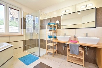 Rekrean dm s vivkou - Svat kopeek - CHKO Plava