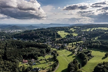 Roubenka s baznem - CHKO Luick hory - Jedlin