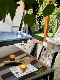 Chata s v��ivkou - Lednicko-valtick� are�l - P�lava