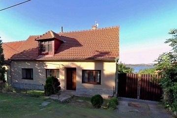 Chalupa u pehrady Nov Mlny - CHKO Plava