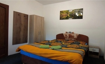 Chalupa u p�ehrady Nov� Ml�ny - Pavlov - CHKO P�lava