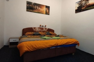 Chalupa u pehrady Nov Mlny - CHKO Plava