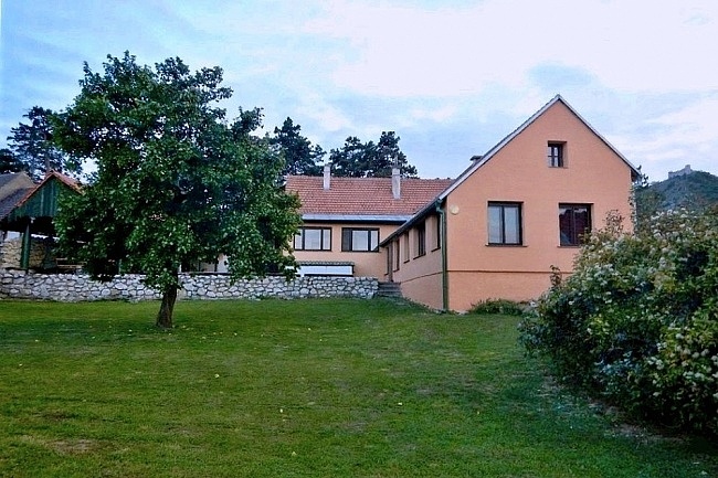 Chalupa u přehrady Nové Mlýny - CHKO Pálava