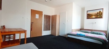 Chata u Lednicko-valtickho arelu - CHKO Soutok