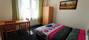 Chata u Lednicko-valtick�ho are�lu - Lednice - CHKO Soutok