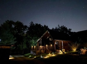 Chata s terasou a v��ivkou - Drahansk� vrchovina