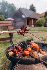 Chata s terasou a v��ivkou - Drahansk� vrchovina
