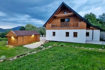 Chalupa Jesen�k u cyklostezky - L�zn� Lipov�