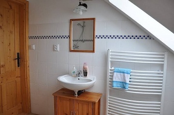 Chalupa a koupac� sud - Slov�cko - Ch�ibsk� lesy