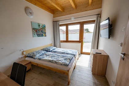 Chalupa baz�n a vinn� sklep - Mu�ovsk� jezera