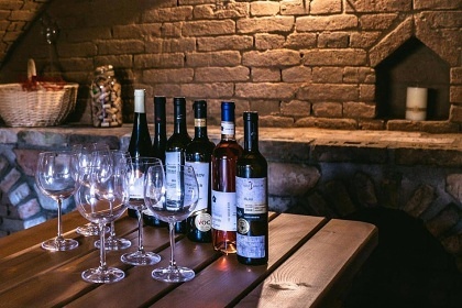 Chalupa baz�n a vinn� sklep - Mu�ovsk� jezera