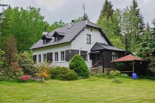 Nov� objekt: Chalupa u lesa - Kru�n� hory - hora Kl�novec