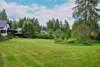 Chalupa u lesa - Kru�n� hory - hora Kl�novec