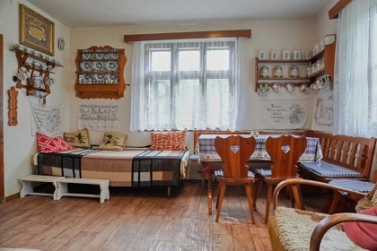 Chalupa u lesa - Kru�n� hory - hora Kl�novec