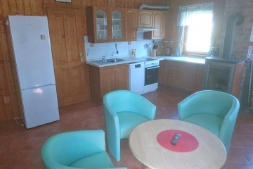 Chata terasa a baz�n - �esk� r�j a Krkono�e