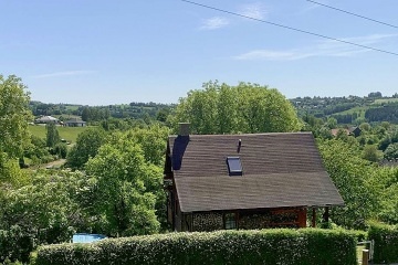 Chata terasa a baz�n - �esk� r�j a Krkono�e