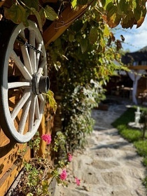 Rouben� chalupa s wellness - p�ehrada V�r