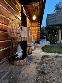 Rouben� chalupa s wellness - p�ehrada V�r