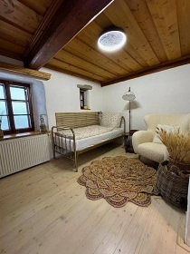 Rouben� chalupa s wellness - p�ehrada V�r