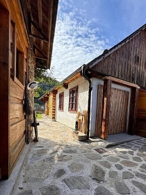 Rouben� chalupa s wellness - p�ehrada V�r