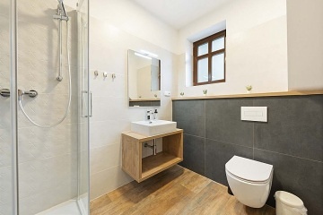 Wellness chalupa s baz�nem a kachlov�mi kamny