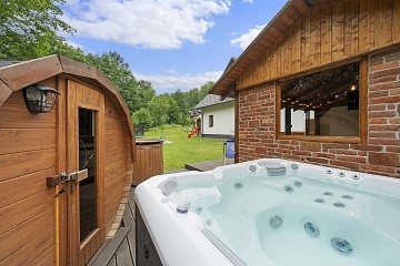 Wellness chalupa s baz�nem a kachlov�mi kamny