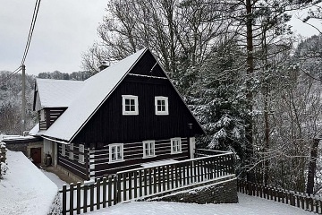 Roubenka a vinn� sklep - Adr�pa�sko-Teplick� sk�ly