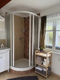 Roubenka a vinn� sklep - Adr�pa�sko-Teplick� sk�ly