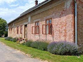 Wellness chalupa s bazénem - hrad Lanšperk