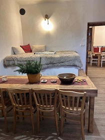 Wellness chalupa s baz�nem - v��ivka a koupac� sud