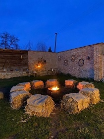 Wellness chalupa s baz�nem - v��ivka a koupac� sud