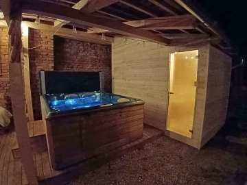 Wellness chalupa s v��ivkou a vyh��van�m sudem