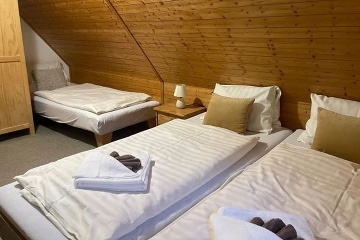 Chalupa pod Sn�kou u lesa - �psk� vodop�d