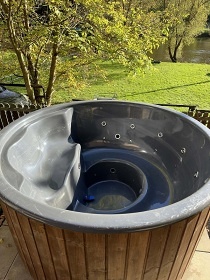 Ryb��sk� dovolen� - wellness chata - ji�n� �echy