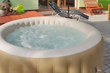 Chata na samot� s v��ivkou - ���rsk� vrchy