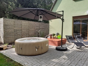 Chata na samot� s v��ivkou - ���rsk� vrchy