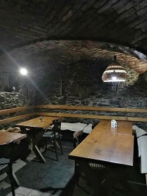 Chalupa a vnit�n� baz�n - vrch �al� - Krkono�e