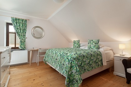 Chalupa s baz�nem - Venkovsk� usedlost Hlu��nsko