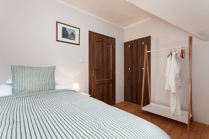 Chalupa s baz�nem - Venkovsk� usedlost Hlu��nsko