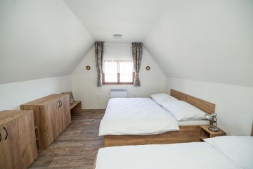 Chaty Host�nsk� vrchy - Slu�ovick� p�ehrada