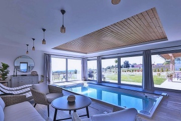 Luxusn� chata - vnit�n� baz�n - Babi��ino �dol�