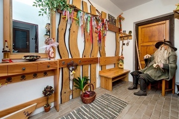 Chalupa s baz�nem - vrch �al� - Benecko - Krkono�e